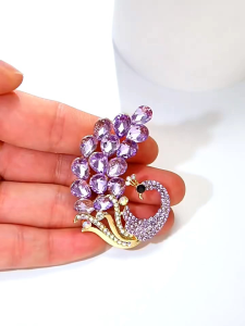 Bros Merak Kristal Ungu / Bros Import / Bros Hijab Murah Bisa COD