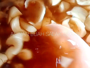 ASINAN MANISAN BUAH SALAK SEGERR PEDAS ASAM MANIS