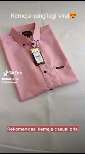 Paket 2 Kemeja Cuma50ribu: Kemeja Polos Lengan Pendek Pria Slimfit Hitam & Putih