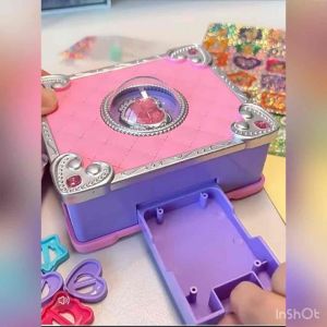 【Ready Stocks】Nükied Versatile Magic Book 3D DIY Sticker Machine Jewellery Children Handmade Creative Ring Bracelet Toys Girl Birthday Gift 纽奇百变魔法书儿童玩具女孩子手工diy咕卡贴纸机女童生日礼物