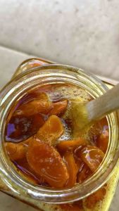 Nghệ sẻ đồng bào ngâm mật ong tự nhiên (hủ 850g)