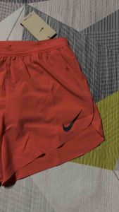 กางเกงวิ่งผู้ชาย Nike Aeroswift 4 นิ้ว ปี 2025