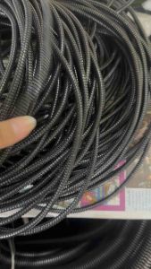 กระดูกงูร้อยสายไฟ เกรดกันไฟลาม ทนความร้อนสูง แบบผ่า 5 มิล - 10 มิล ขนาด 50 เมตร