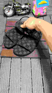 Xăng đan Nam Quai Hậu dập vân Caro thời trang trẻ đế mỏng khâu toàn bộ chắc chắn thời trang nam