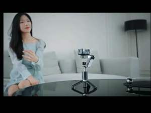 ไม้เซลฟี่ Q18 รุ่นพร้อมขาตั้งเครื่องอัจฉริยะพร้อมไฟ LED และรีโมทบลูทูธ สุขสันต์ด้วยความยาว 70 ซม