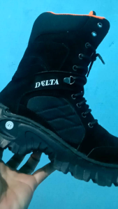 SEPATU SAFETY BOOTS PREMIUM PRIA DELTA TINGGI AGLS 10inc  RINGAN DAN NYAMAN DI PAKE