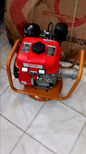 Mesin Vibrator Pemadat Beton|Solar| 9.0HP PRO-QUIP|Selang