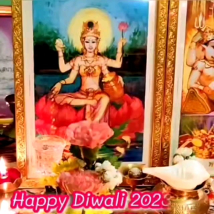 น้ำกุหลาบลักษมีเดวี ถวายพระแม่ลักษมีและพระเทวีทุกพระองค์