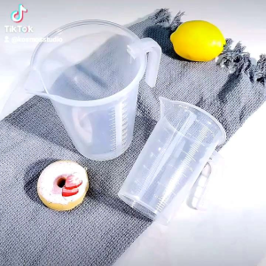 Ly đong định lượng có nắp 50ml - 100ml - 250ml - 500ml - 1000ml - 2000ml - 3500ml - 5000ml (Chất dày bền đẹp đầy đủ kích thước)