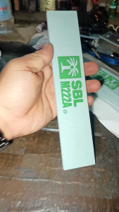 Batu Asah SBL M222A Original: Batu Asah Berkualitas Tinggi untuk Senjata Tradisional