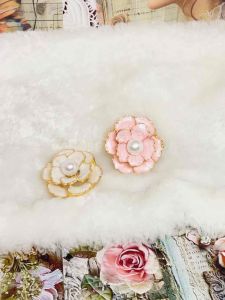 97SK 3cm Small Pink & White 3D Camellia Flower Brooch with Center Pearl Elegant Fashion Pin