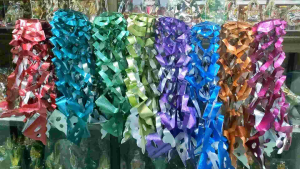 พวงมโหตร พวงมาลัยกระดาษเงาลาย ประดับงานบุญ งานบวช สินค้าพร้อมส่ง