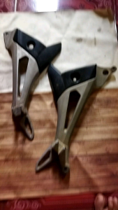 foot step belakang kanan kiri supra x 125 batman dobel disk