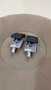 Tuas handle tarikan pembuka tutup tangki bensin Fortuner innova dan hilux original