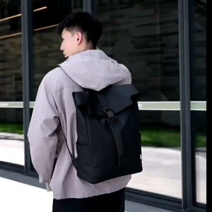 Business Casual Laptop Backpack Large Capacity Lightweight School Bag Stylish Travel Backpack with Ergonomic Design Bag Galas Laptop Bergaya Berkapasiti Besar男女背包