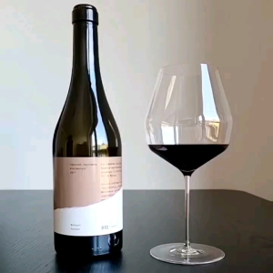 แก้วไวน์แดงคริสตัลแฮนด์เมด MARK THOMAS รุ่น DOUBLE BEND RED EXPRESSION