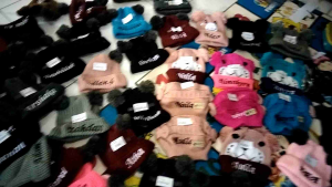 Kupluk pompom jambul 2 Free bordir nama / kuluk bayi pompom jambul 2 gratis bordir nama/ Ciput custom Nama / Kupluk bordir nama