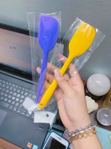 Phới vét kem silicon đủ màu loại dày