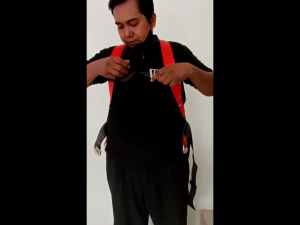 Full Body Harness Double Hook Dua Hook Ada Chest Strap Non Absorber. Sabuk Pengaman Ketinggian/Sabuk Keselamatan Ketinggian Dengan Tali Dada Tanpa Absorber Sabuk Pengaman Ketinggian Ada Tali Dada Jahitan Kuat