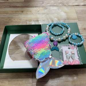 🇲🇾Ready Stock🇲🇾Gift box 1Set Mermaid Necklace & Kids Hair Accessories Kanak-Kanak Birthday Gift Box美人鱼套装儿童生日礼物