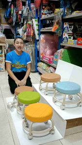 เก้าอี้สตูล เก้าอี้ทรงกลมเตี้ย มีล้อหมุนได้ 360 องศา อเนกประสงค์ เบาะหนัง PU 28 cm.โครงพลาสติกแข็ง กระทัดรัด No.BWST6728