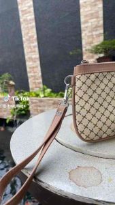 Dompet Wanita Terbaru: Dompet Koin Clutch & Kulit Hitam Premium