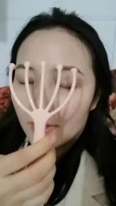 2 Pcs Head Massager Scalp and Neck Ball Five-Claw Massager Handheld Relaxation SPA Hair Care Decompress and Relax