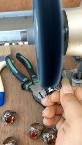 Cincin batu bacan doko kristal tembus senter plong / bacan  hijau garut