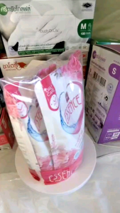 essence ผลิตภัณฑ์ซักผ้าเอสเซ้นซ์ ชนิดถุงเติม400 มล. มีให้เลือกสั่ง 3กลิ่น 1.floral 2.blossom 3.impression ดูแลผ้าและชุดสุดโปรดให้สะอาด หอม...สดชื่นทุกสัมผัส