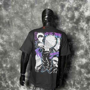 jmhd STORE KAOS T-SHIRT / KAOS MOTIF BERGAMBAR SATORU GOJO / KAOS TULISAN ANIME / KAOS OUTFIT / MOTIF SUKAJAN / KAOS TERBARU / KAOS TRENDY / KAOS DISTRO PRIA KEREN 2025 / KOAS DISTRO BANDUNG / KAOS POLOS / KAOS KATA KATA / BAJU KEKINIAN / KAOS ANAK MUDA