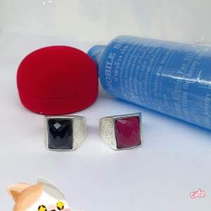 แหวนเงินแท้หน้าเหลี่ยมแกะลายไทย - ฟรีน้ำยาล้างเงิน