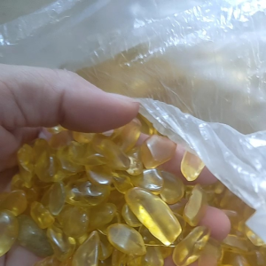 Vụn thạch anh vàng đã qua xử lý dùng để trang trí 1 kg