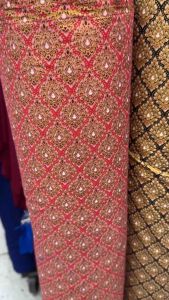 ผ้าเมตร ผ้าคอตตอน พิมพ์ทอง ผ้าลาย 44 นิ้ว (ขายเป็นเมตร)