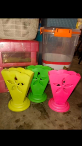 Tempat Tisu Segitiga