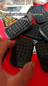 Karet pedal rem kopling Granmax Daihatsu