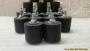 Cao su giảm chấn Cao su chân máy Cao su chống rung 40 x 40 mm ốc 8