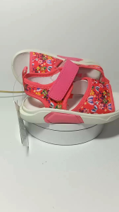 Sandal Anak Perempuan Little M Kind 2 Fuchsia 22-26/Sandal Barang Matahari - Desain Cantik dengan Tampilan Belakang dan Samping - Ukuran Model Tinggi: 182 | Berat: 78 | Ukuran: M
