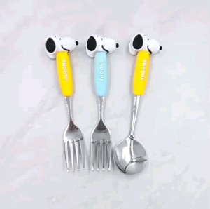 Set Sendok Garpu Snoopy Import: Desain Unik dan Berkualitas Tinggi