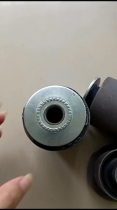 BOSH SAYAP BUSHING ARM TOYOTA HILUX DEPAN KECIL SEDANG DAN BESAR