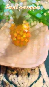 สัปปะรดปลอม ( ลูกเล็ก) วัสดุผลิตจากพลาสติก ทนทาน ล้างน้ำได้