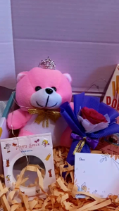 HAMPERS BONEKA Wisuda Ulang tahun