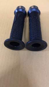 ปลอกแฮนด์ ปลายปิด Fino Filano ลายAT  สีดำ 1คู่ อย่างดี HM 3504-242-BLS