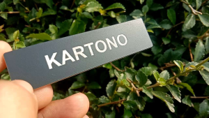 Jual Nama dada / nametag grafir elegant untuk orang umum penjabat PNS guru karyawan kantor dan lain-lain