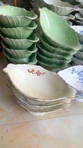 Bát gà cúng Bát Tràng - Bát bày gà lễ bầy hoa quả men kem vẽ tay hoa đào đỏ sứ nung khử cao cấp - Bát (đĩa) thuyền đựng gà