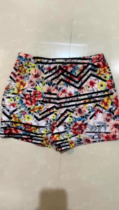 Celana Pendek Wanita Corak Bunga & Hotpants Cewek Dewasa