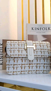 Tas selempang wanita bahan canvas vory SASA BAGS