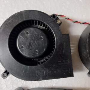 Fan Ốc Sên Fan 12V Ly Tâm Fan 10 (10x10Cm)