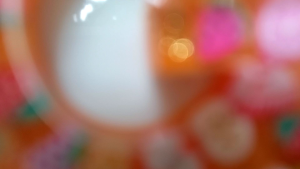 gantungan terbaru orange metalik motif buah aksesoris tas termurah