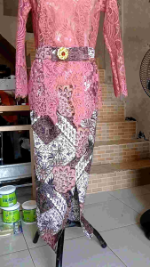 Satu Set Kebayabali Lengan Panjang