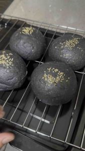 💯 Natural Yeast Charcoal Sourdough Burger Bun (3R10-P14)